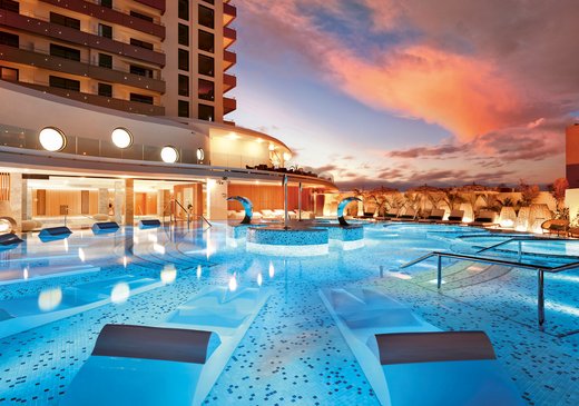 Hard Rock Hotel Teneriffa Pool