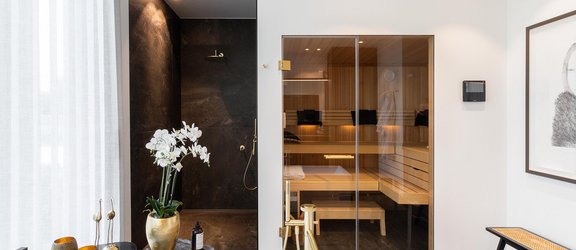 Maßgeschneiderte Wellness in einem modernen Einfamilienhaus