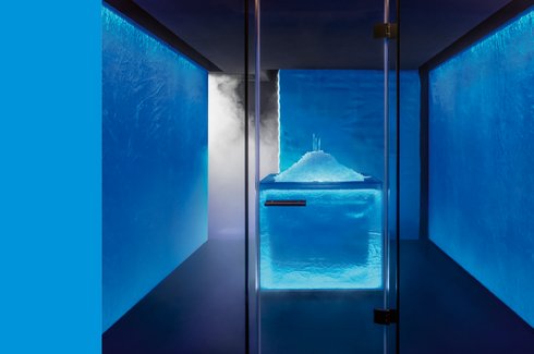 Eisnebelbad und Eisbrunnen