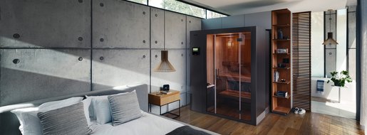 KLAFS S1 Black im Schlafzimmer
